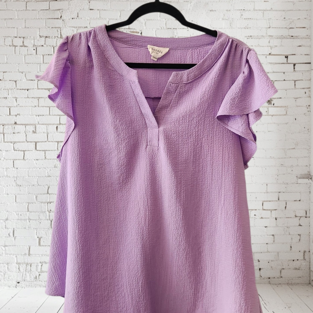 Andree By Unit Lavender Flutter Sleeve Top 1X - Picture 5 of 9